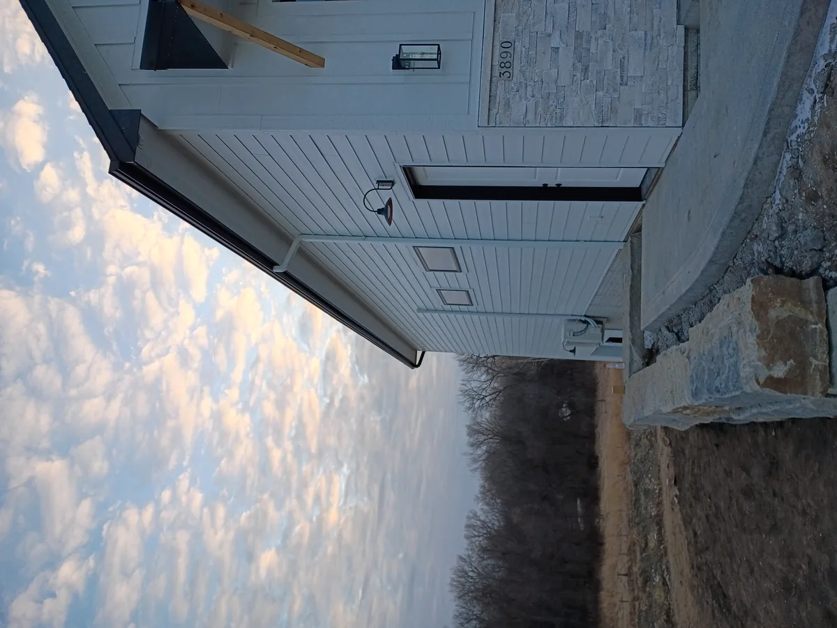 Seamless gutter installation on a home in Ankeny, Iowa