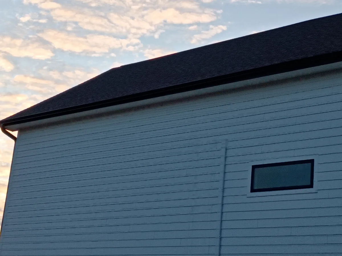 Seamless gutter installation on a home in Ankeny, Iowa